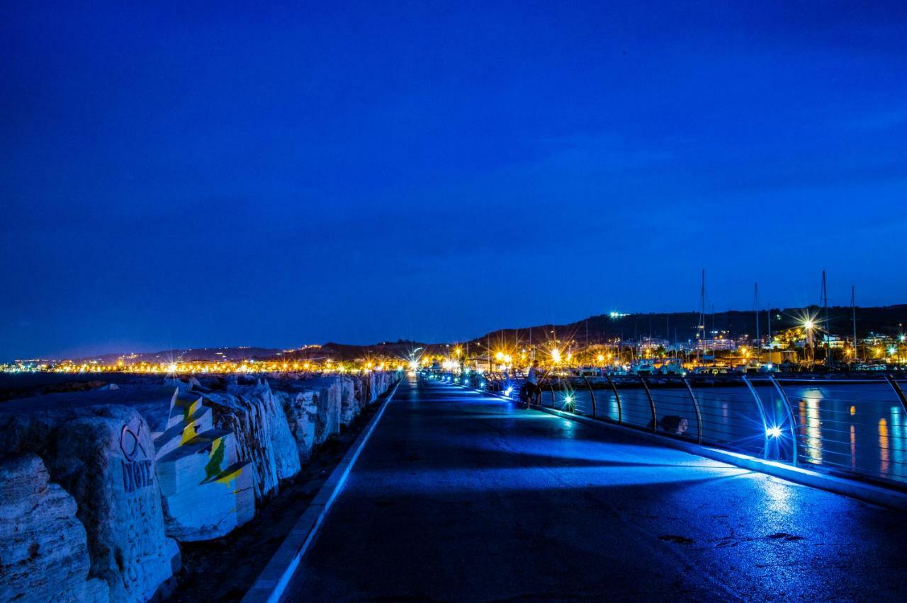 Mare D'Amare Bed & Breakfast San Benedetto del Tronto Eksteriør bilde